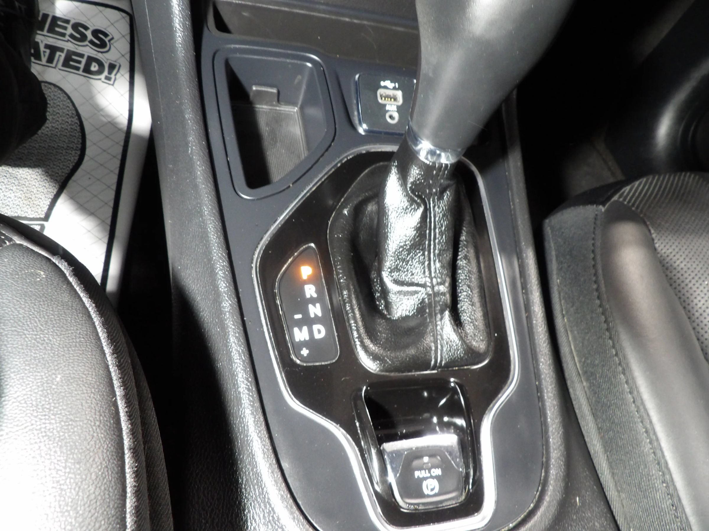 Used 2019 Jeep Cherokee Limited FWD image 13