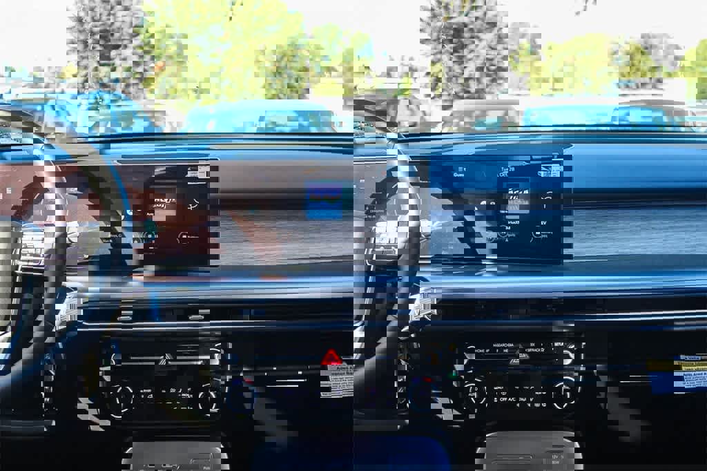 New 2026 Hyundai Ioniq 9 SEL w/ Tow & Go Package image 14