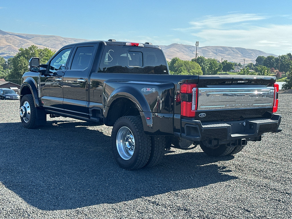Used 2023 Ford F450 Platinum w/ Camper Package AWD/4WD image 4