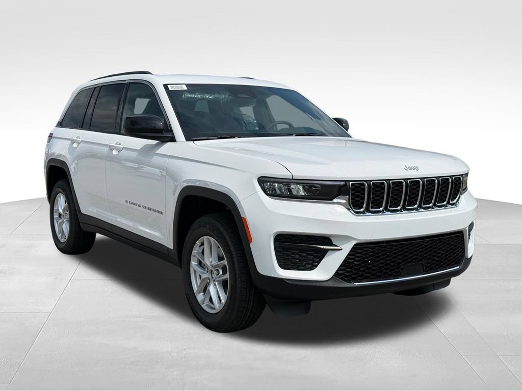 New 2026 Jeep Grand Cherokee Laredo RWD image 31