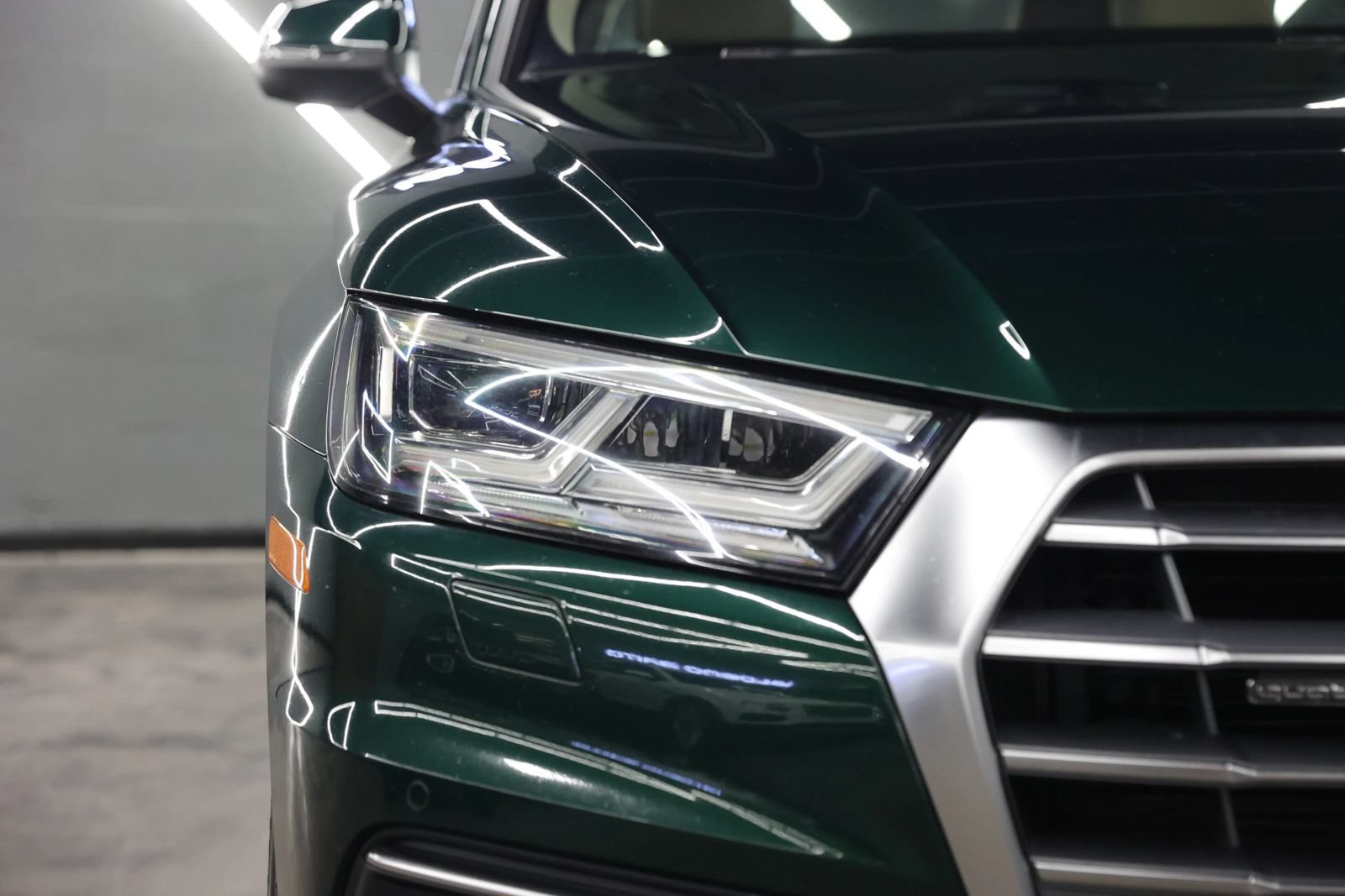 Used 2018 Audi Q5 2.0T Premium Plus w/ Premium Plus Package AWD/4WD image 5