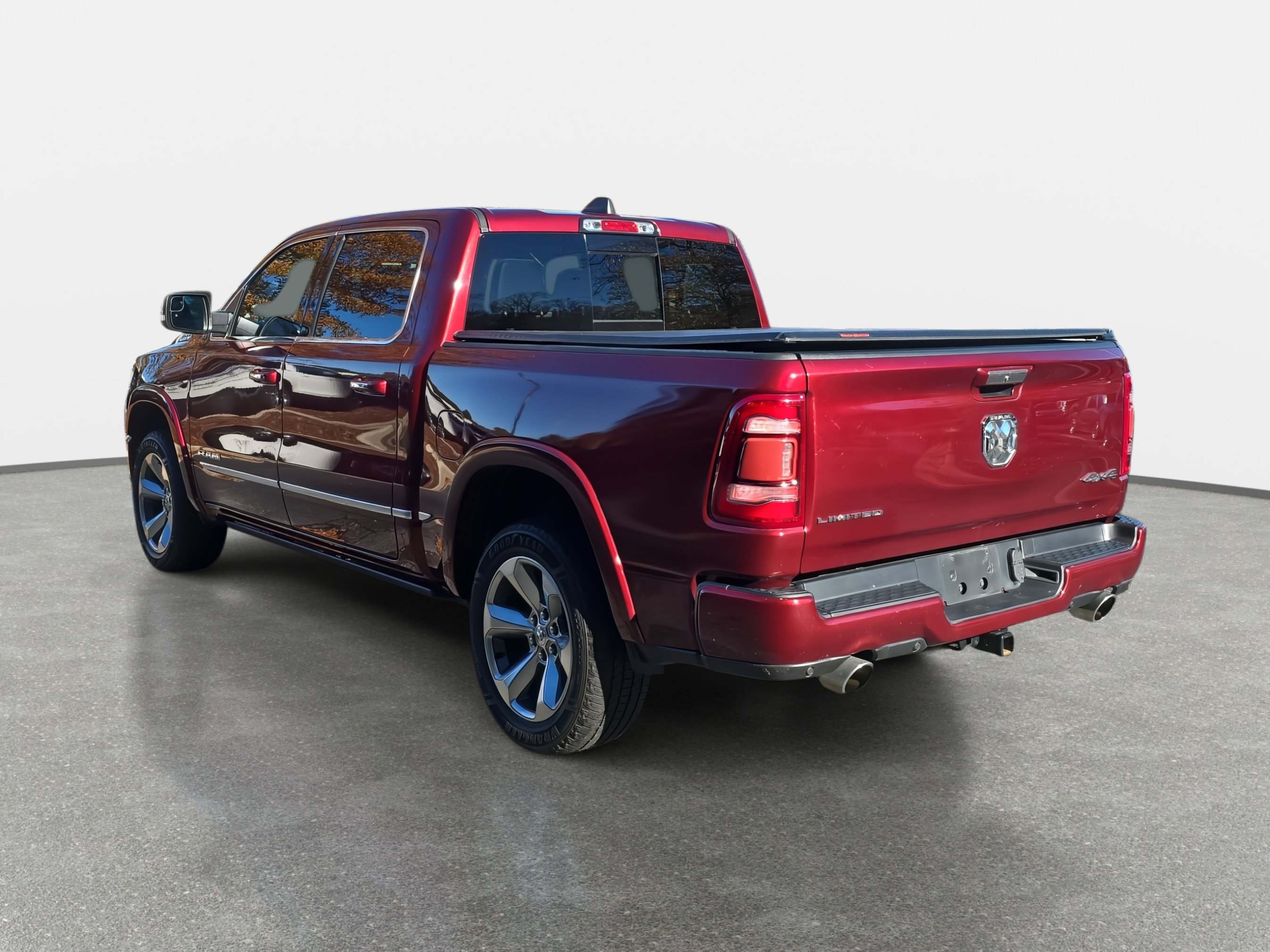 Used 2020 RAM 1500 Limited w/ Body Color Bumper Group image 7