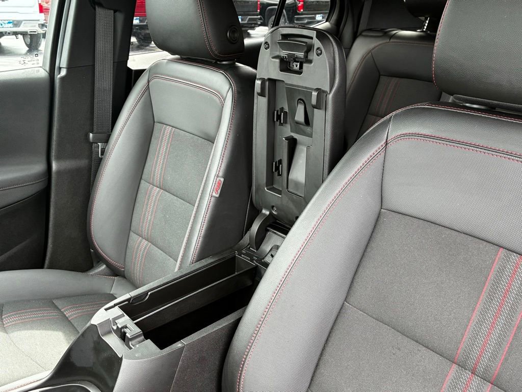 Used 2022 Chevrolet Equinox RS image 32