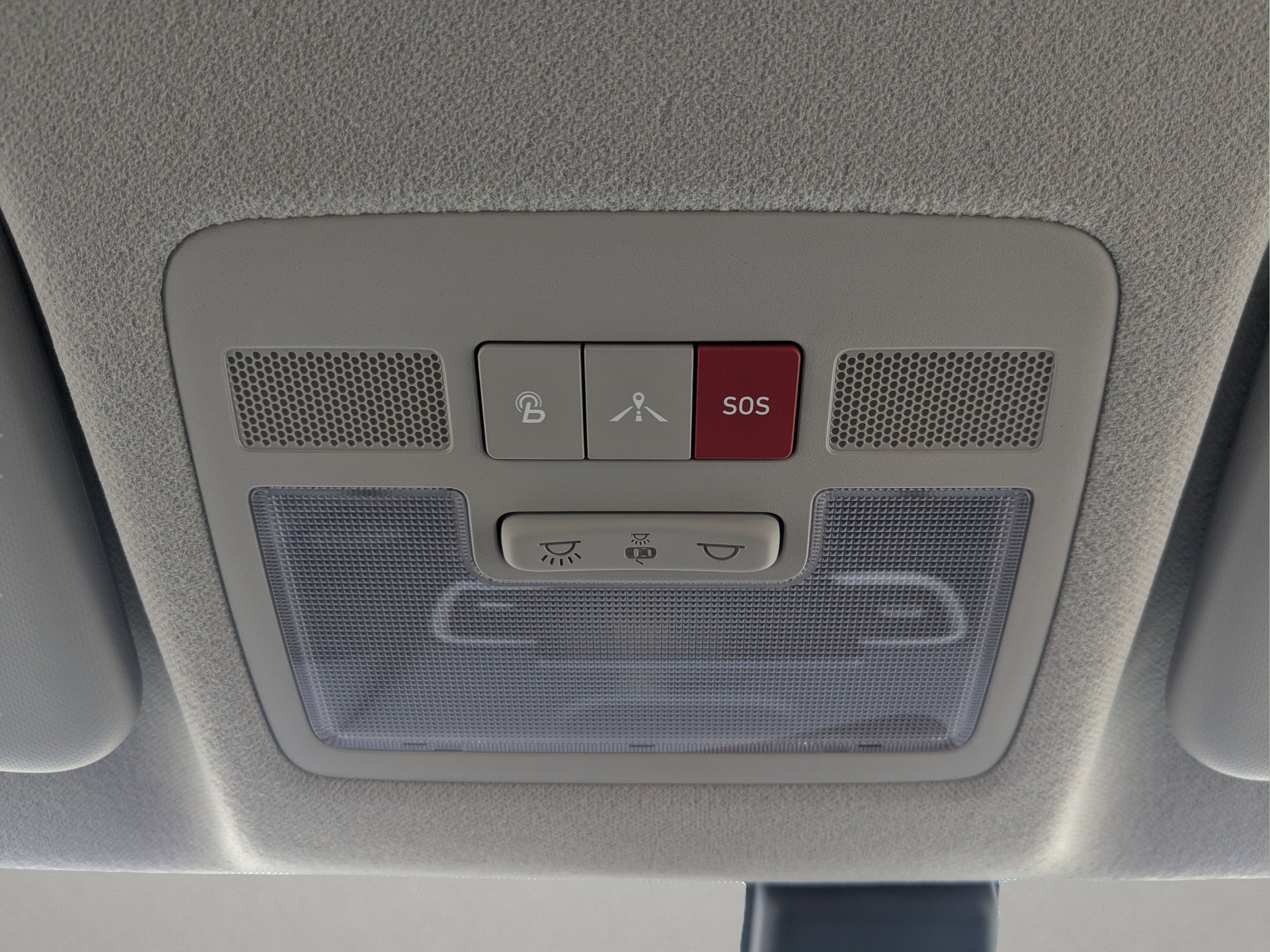 Certified 2025 Hyundai Venue Limited FWD image 23