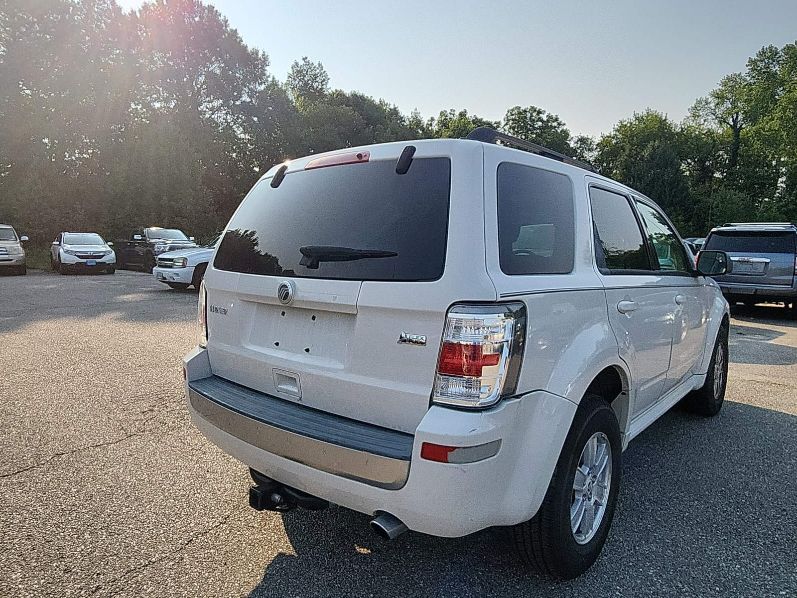 Used 2010 Mercury Mariner 2WD image 5
