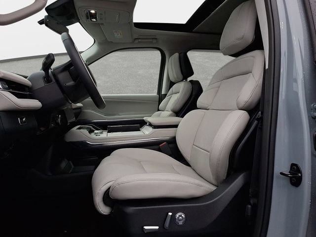 New 2026 Lincoln Navigator Reserve AWD/4WD image 11