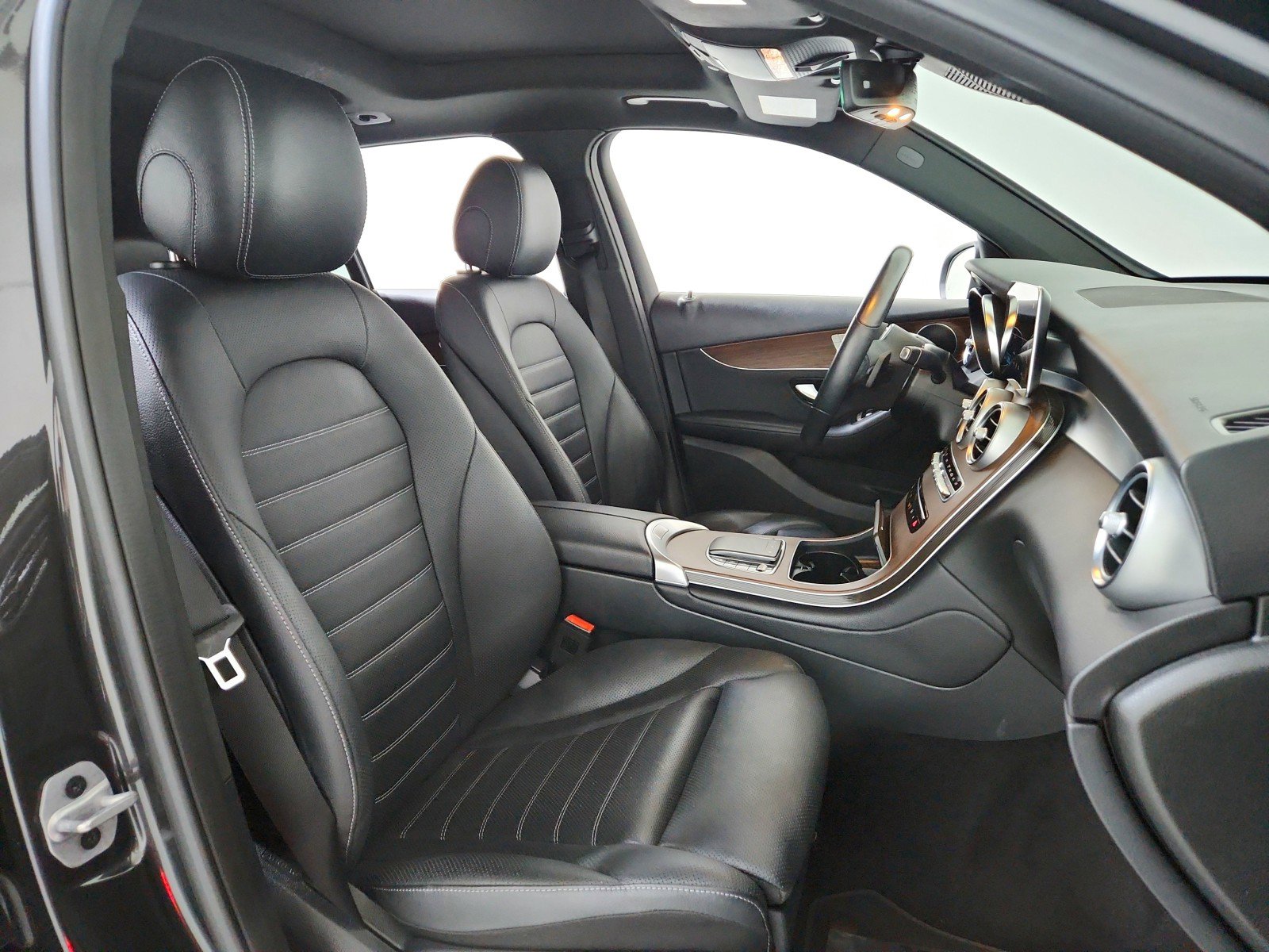 Certified 2022 Mercedes-Benz GLC 300 4MATIC image 24