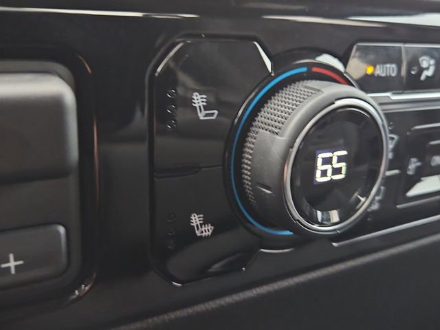 Used 2025 Chevrolet Silverado 2500 LT w/ Safety Package image 4