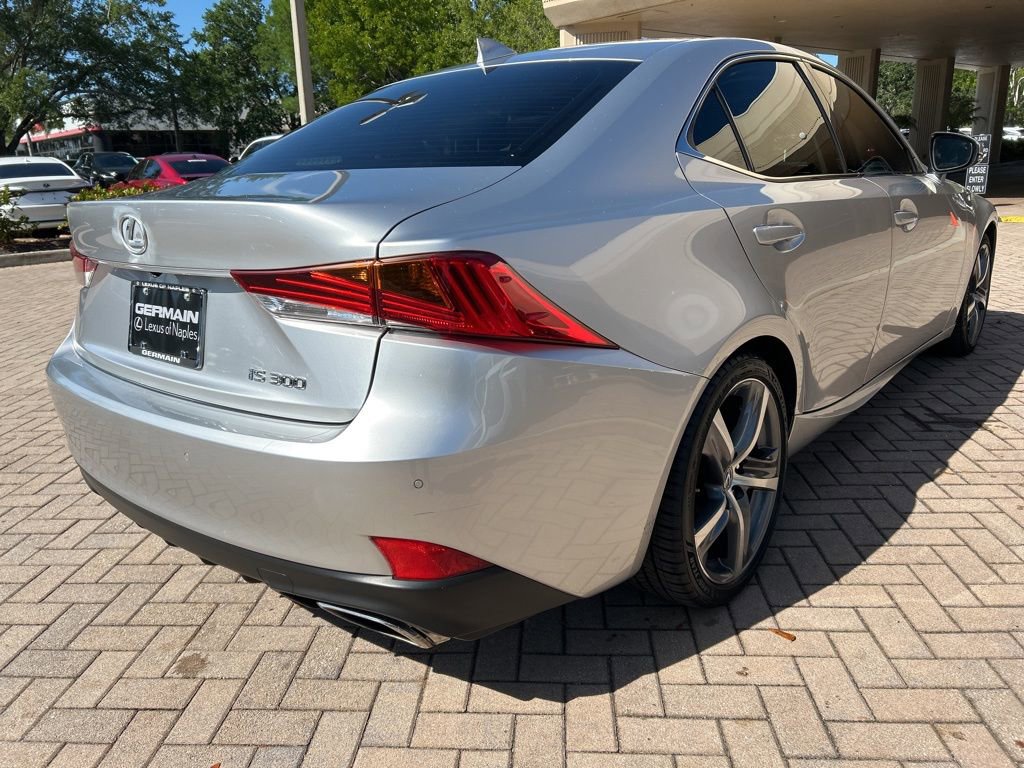 Used 2019 Lexus IS 300 RWD image 3