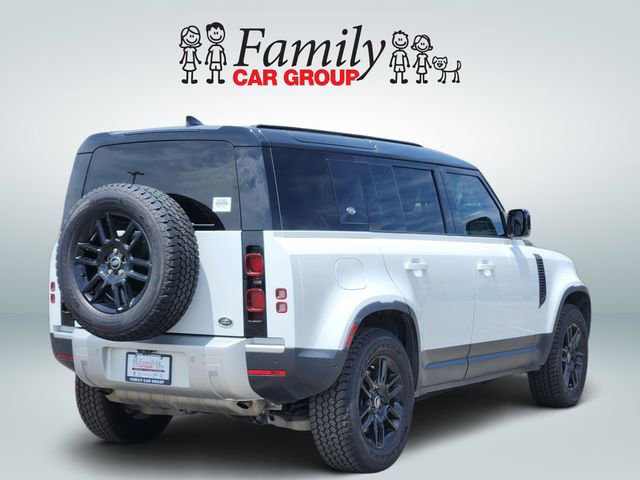 Used 2023 Land Rover Defender 110 SE AWD/4WD image 4