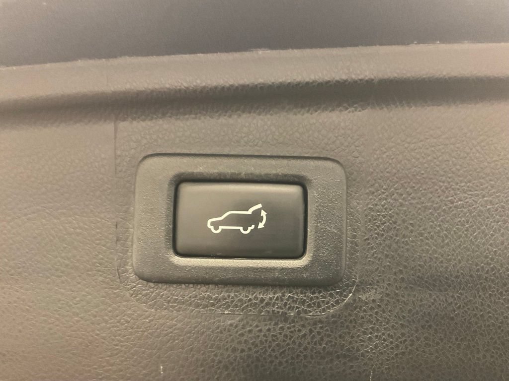 Used 2017 Subaru Outback 2.5i Limited AWD/4WD image 31