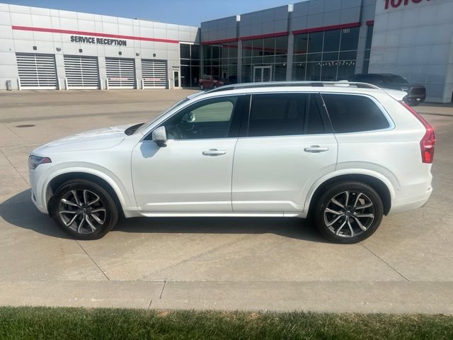Used 2017 Volvo XC90 T6 Momentum w/ Vision Package AWD/4WD image 7