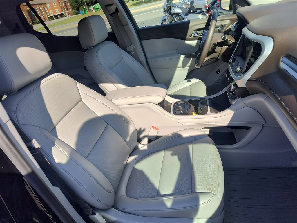 Used 2021 GMC Acadia SLT w/ Preferred Package image 22