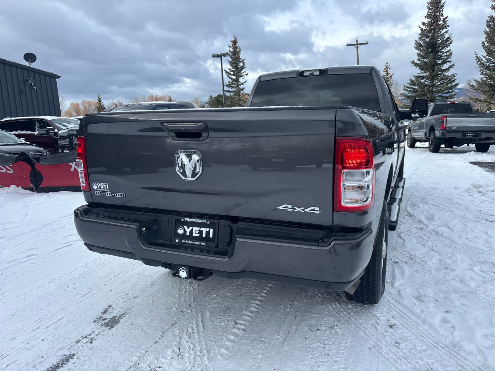 Used 2024 RAM 2500 Big Horn w/ Sport Appearance Package image 9
