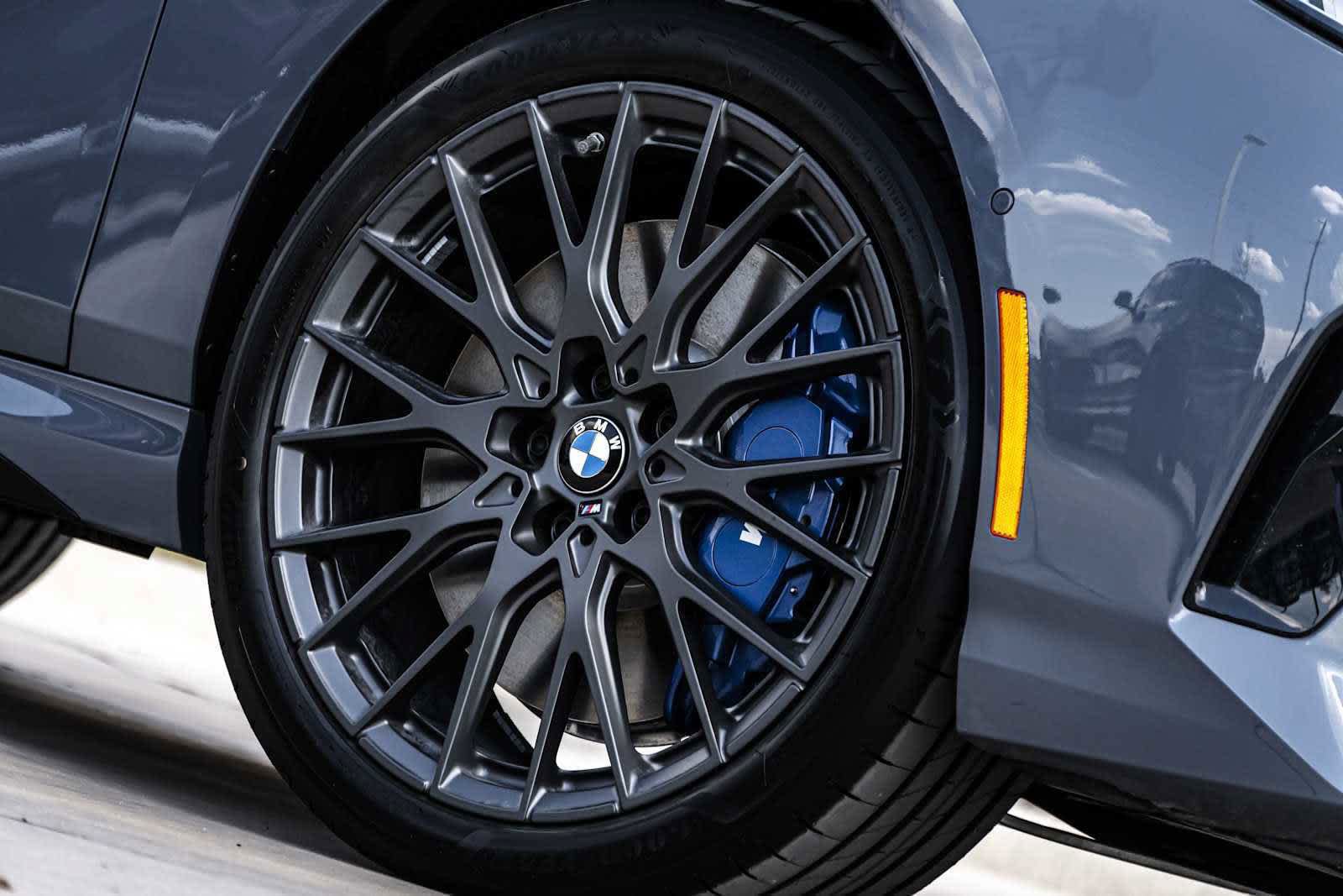 Used 2025 BMW M235i xDrive w/ Premium Package AWD/4WD image 8