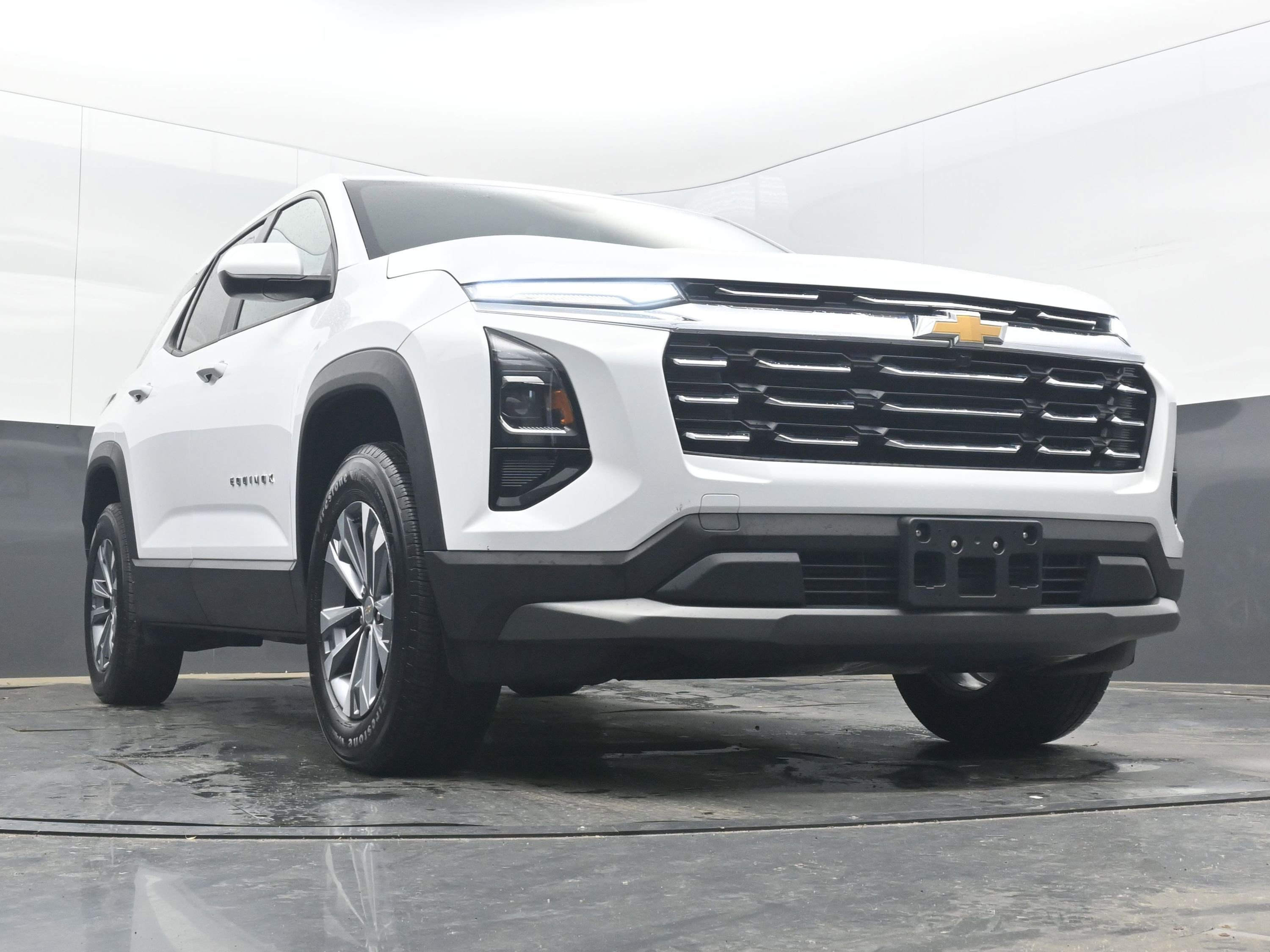 Used 2025 Chevrolet Equinox LT FWD image 25