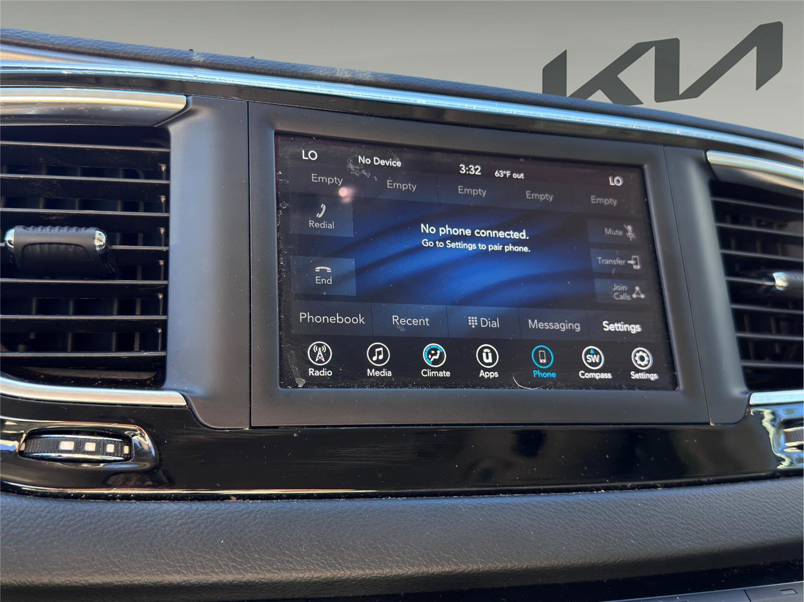 Used 2020 Chrysler Pacifica Touring image 14