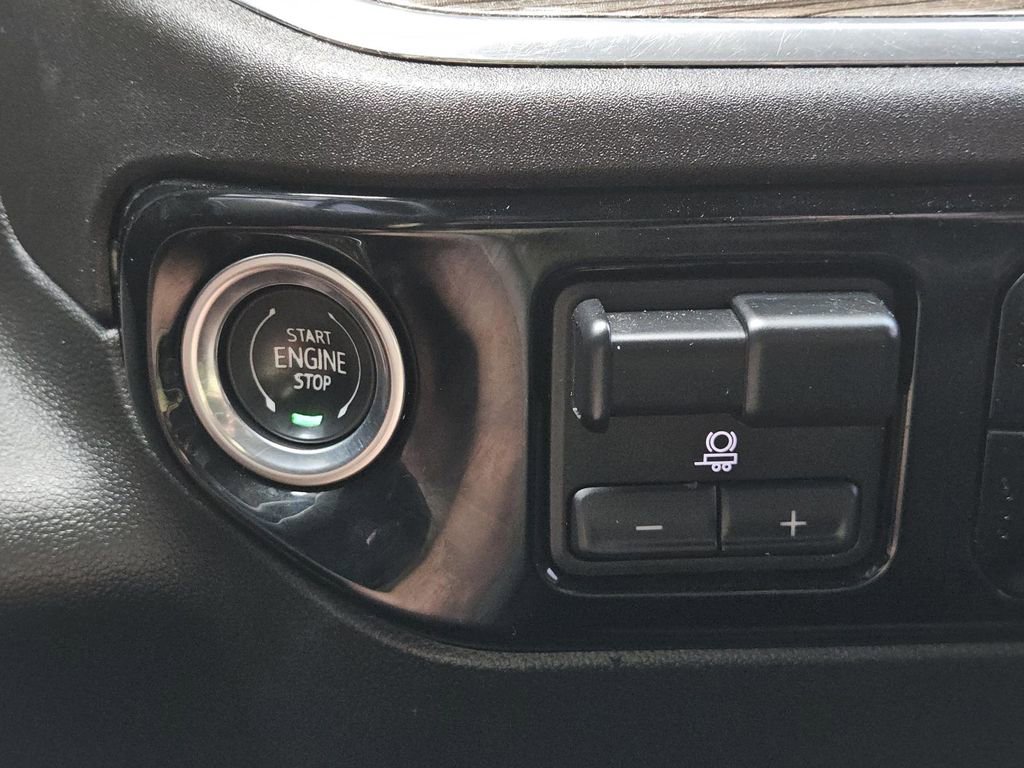 Used 2024 Chevrolet Silverado 2500 LT image 16