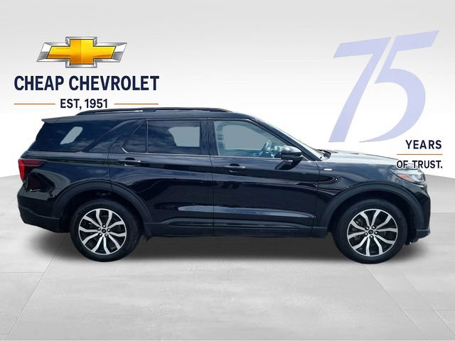 Used 2025 Ford Explorer ST-Line AWD/4WD image 6
