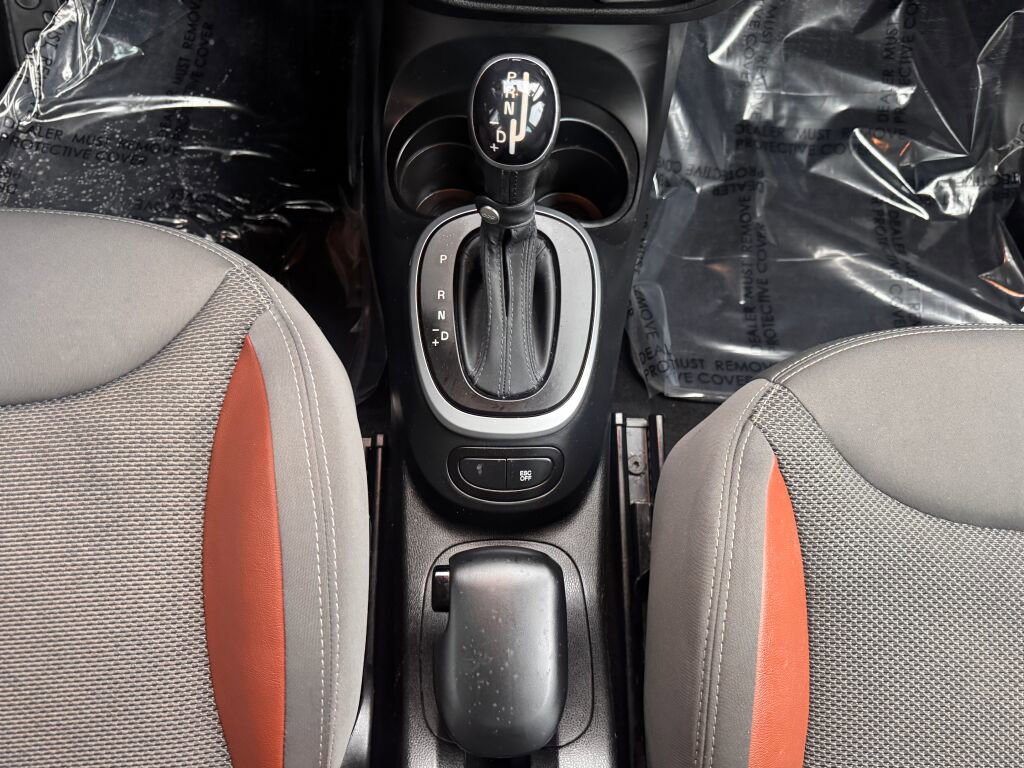 Used 2014 FIAT 500L Trekking FWD image 18