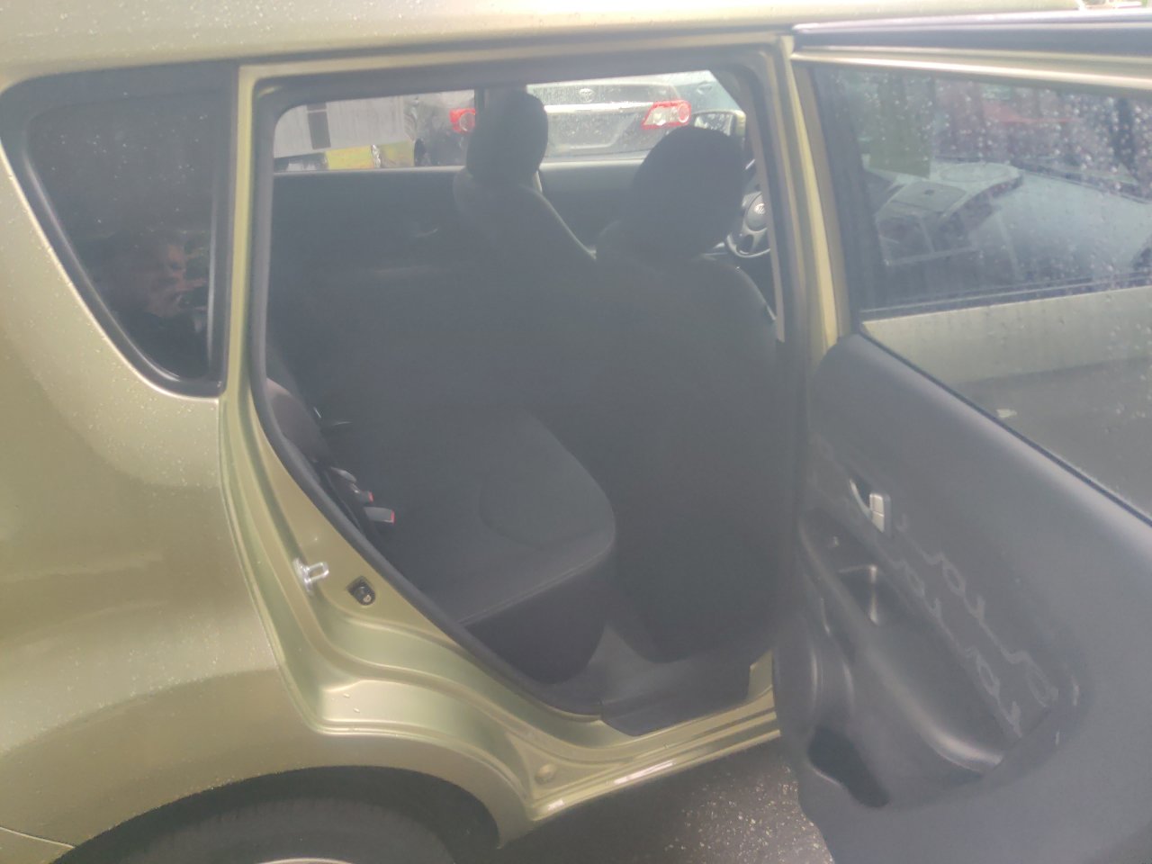 Used 2012 Kia Soul + image 16