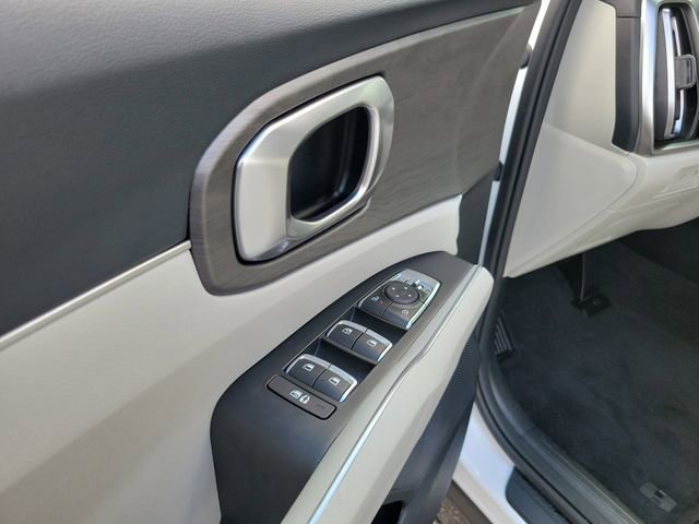 Certified 2025 Kia Sorento X-Line EX image 8