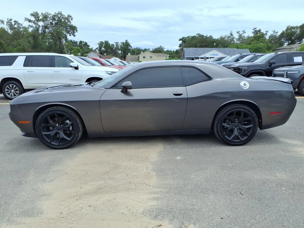 Used 2016 Dodge Challenger SXT Plus RWD image 4