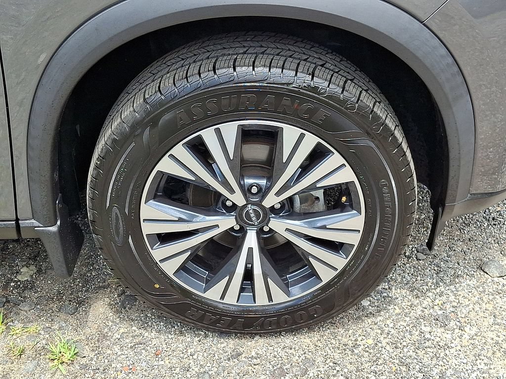 Certified 2023 Nissan Rogue SV AWD/4WD image 9