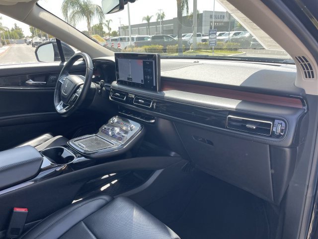 Used 2023 Lincoln Nautilus Reserve w/ Equipment Group 201A FWD image 30