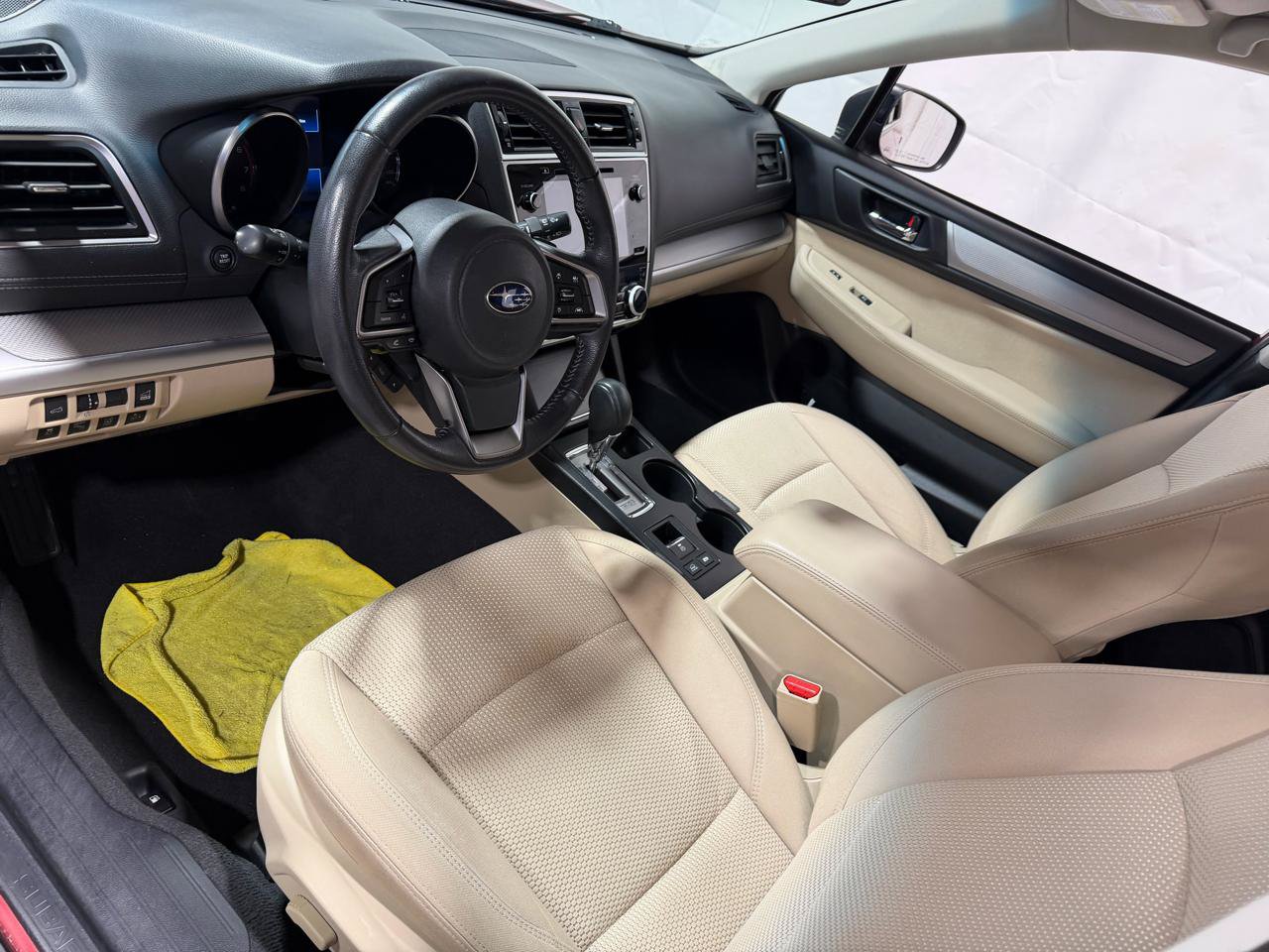 Used 2019 Subaru Outback 2.5i Premium AWD/4WD image 24