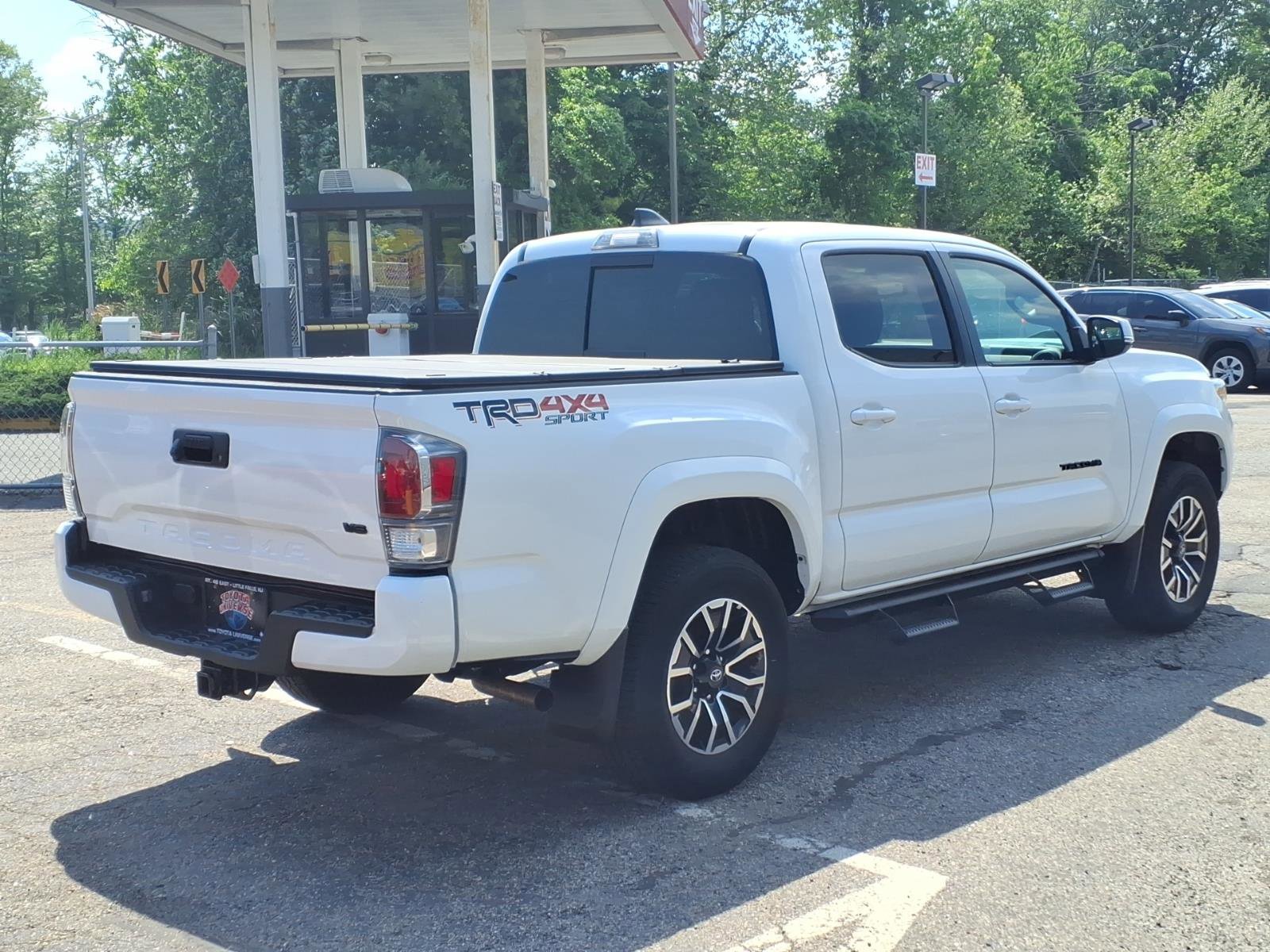 Certified 2023 Toyota Tacoma TRD Sport AWD/4WD image 6