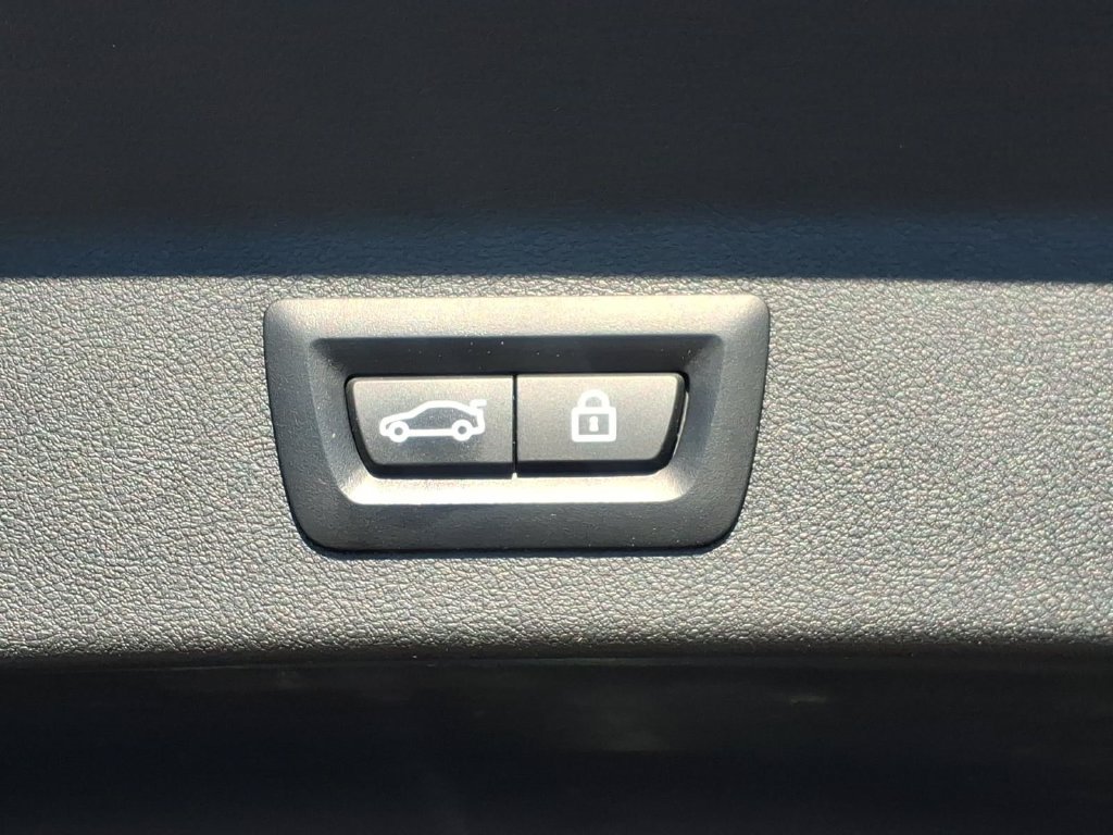 Used 2023 BMW X3 xDrive30i AWD/4WD image 21