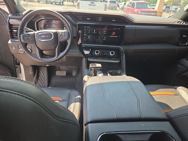 Used 2025 GMC Sierra 1500 AT4 w/ Technology Package AWD/4WD image 16