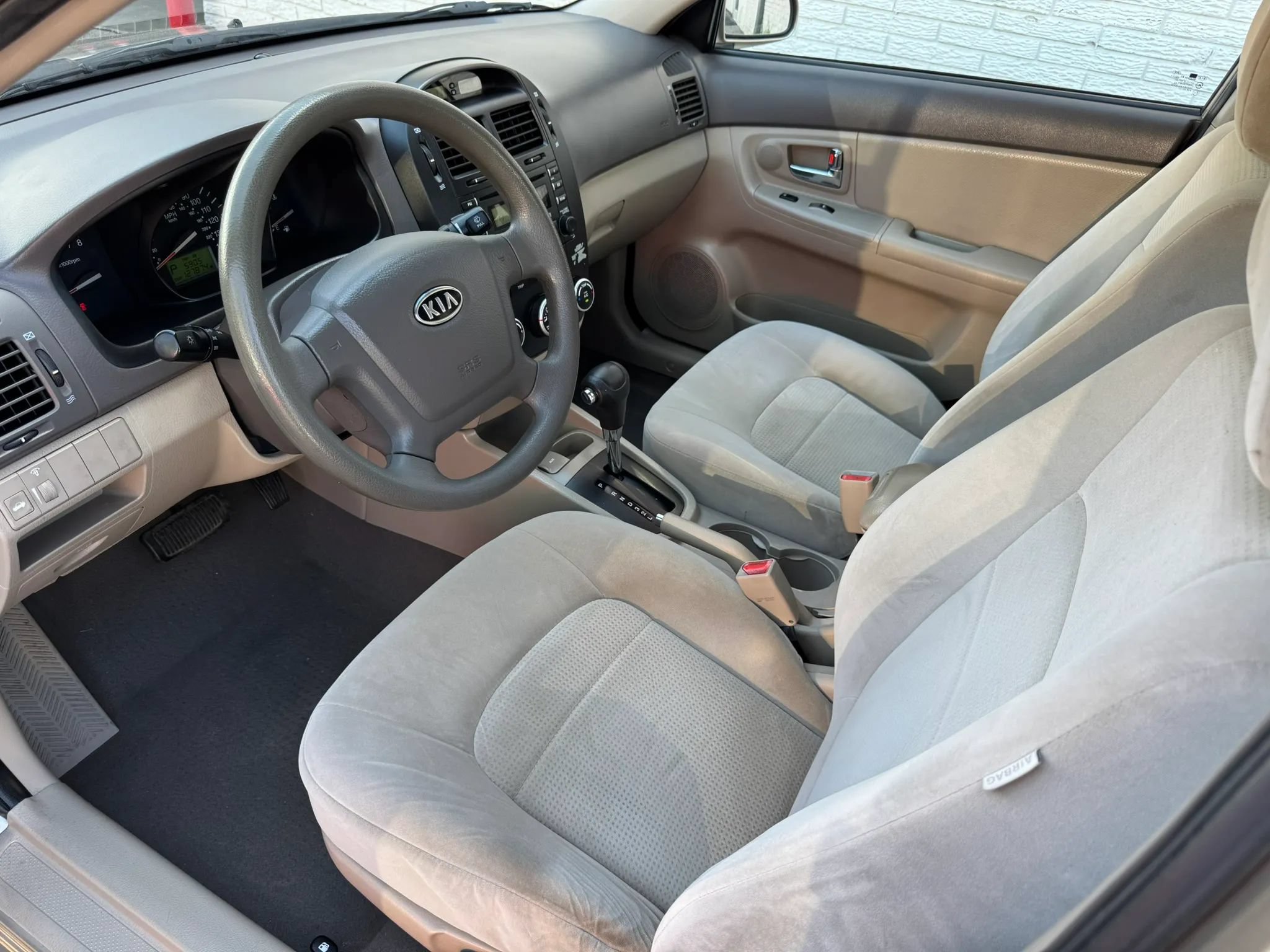 Used 2008 Kia Spectra EX FWD image 13