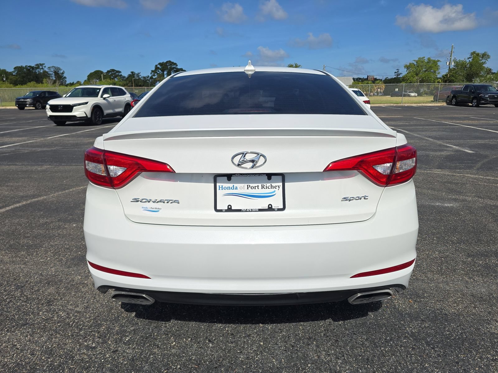 Used 2015 Hyundai Sonata Sport w/ Option Group 04 FWD image 5