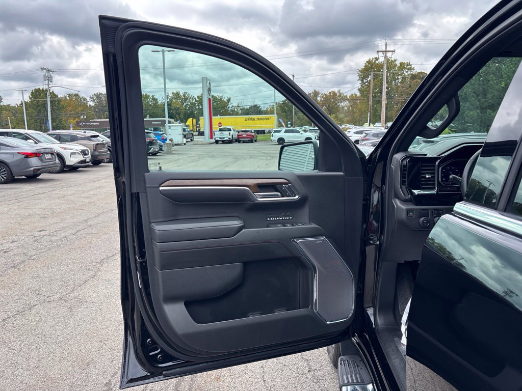 Used 2024 Chevrolet Silverado 1500 High Country RWD image 15
