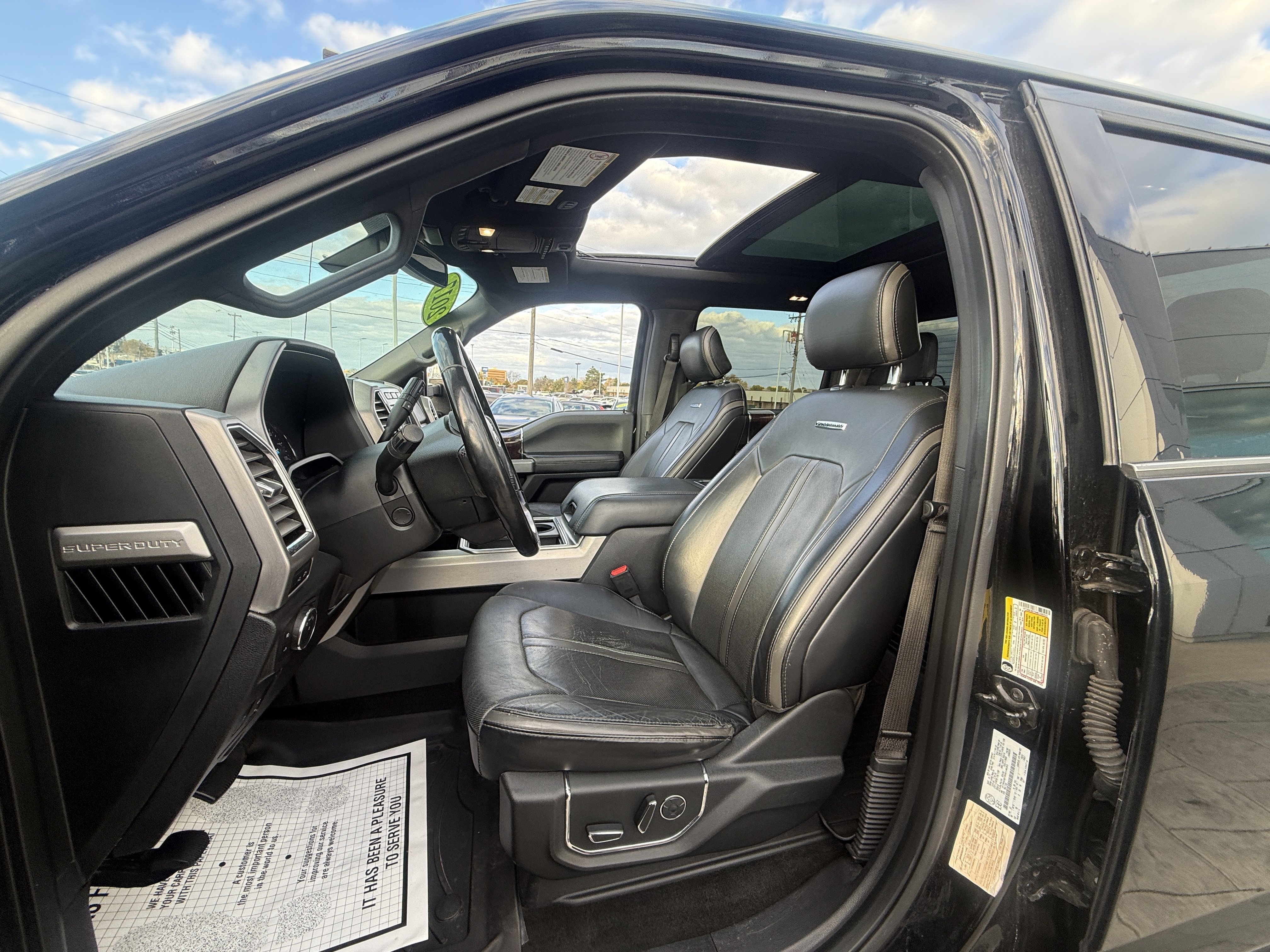 Used 2017 Ford F350 Platinum w/ Platinum Ultimate Package image 11