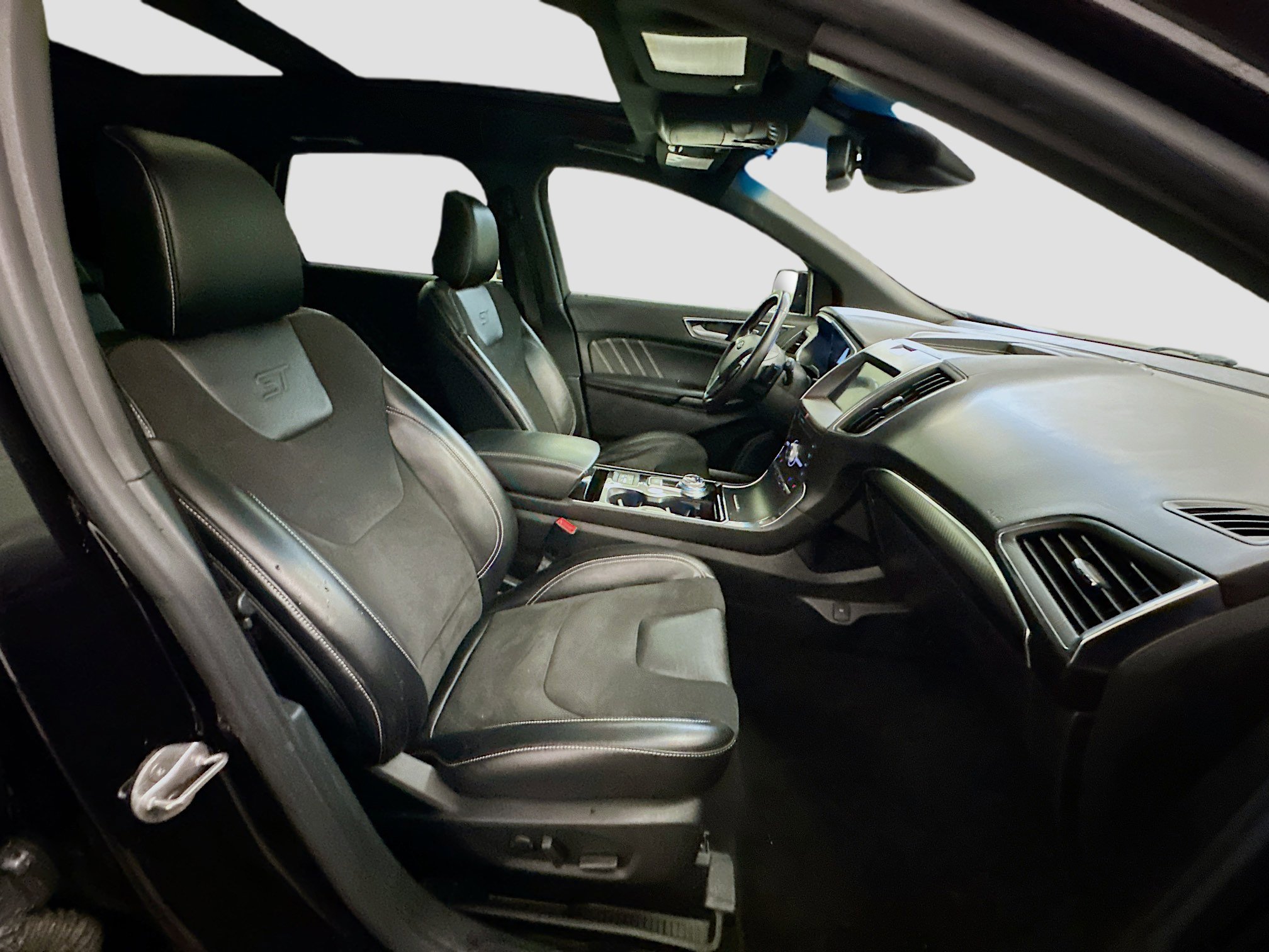 Used 2020 Ford Edge ST w/ Equipment Group 401A image 34