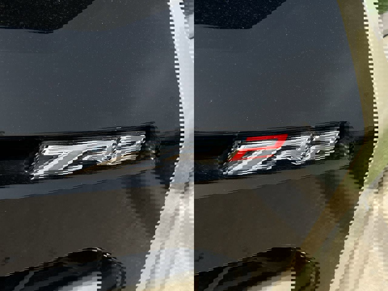 Used 2024 Chevrolet Colorado ZR2 w/ Technology Package AWD/4WD image 8