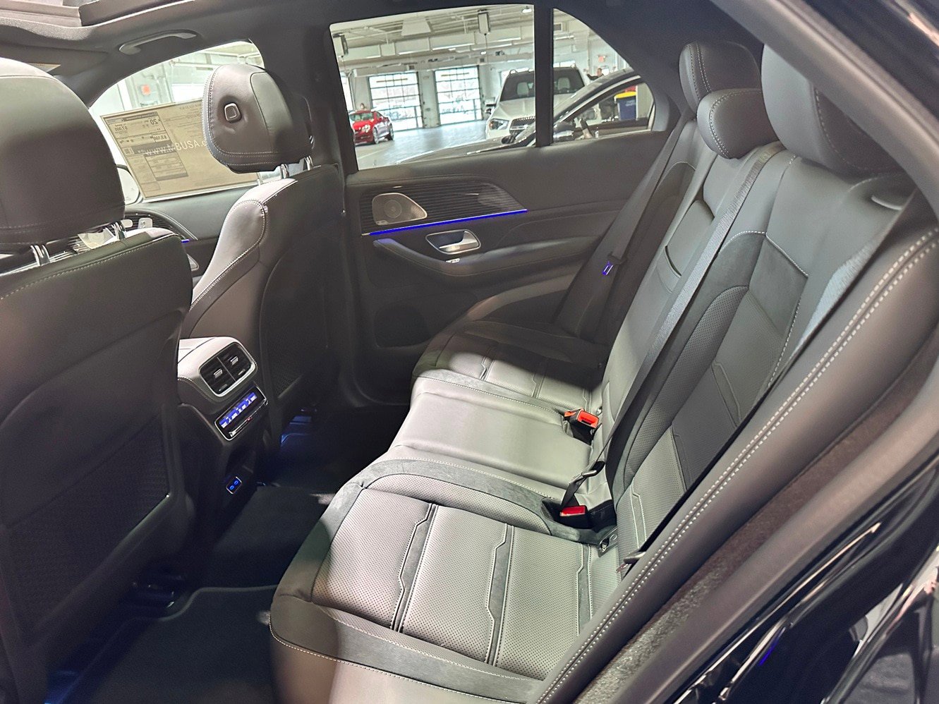 New 2026 Mercedes-Benz GLE 53 AMG Pinnacle 4MATIC image 14