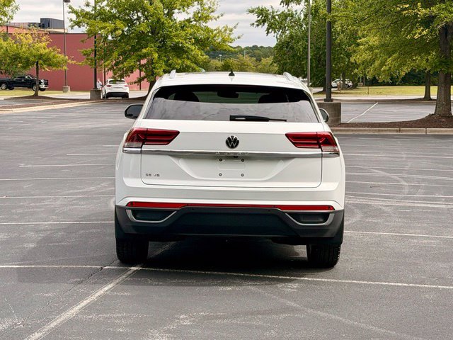 Used 2020 Volkswagen Atlas Cross Sport SE w/ Panoramic Sunroof Package FWD image 6