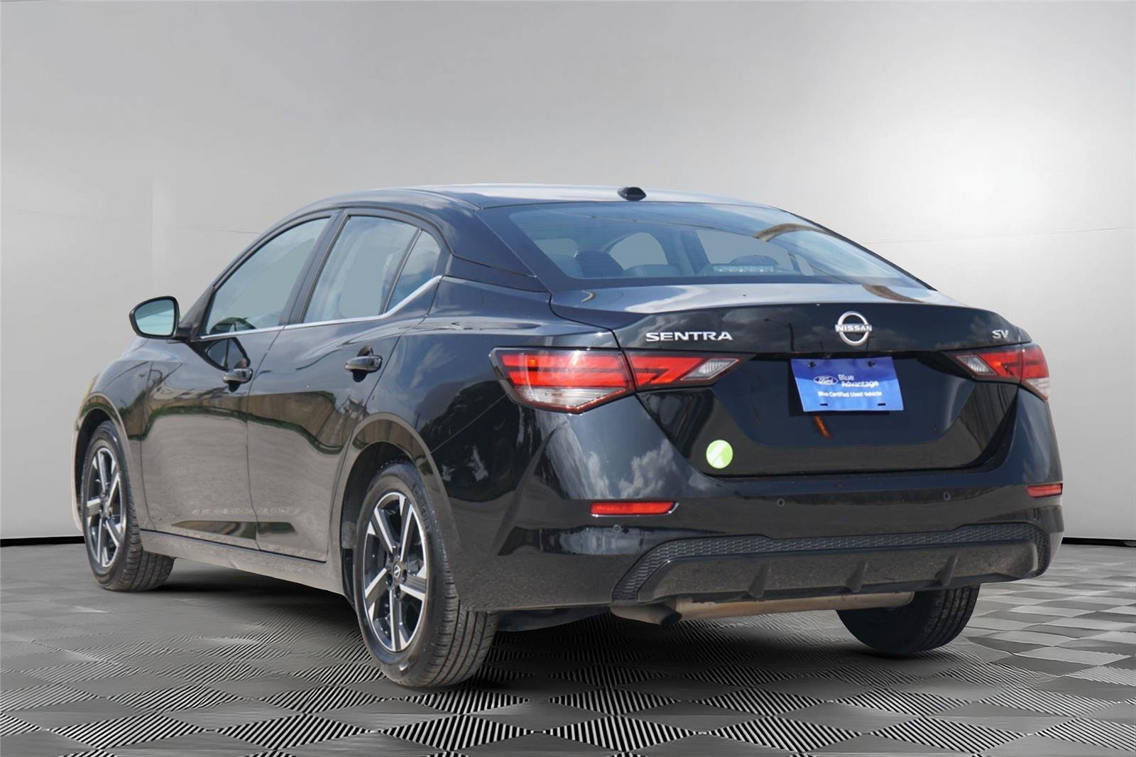 Used 2024 Nissan Sentra SV FWD image 6