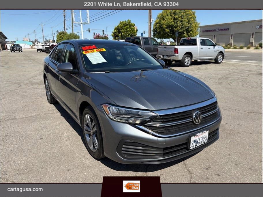 Used 2024 Volkswagen Jetta SE