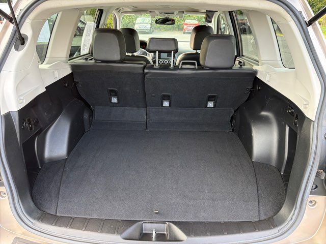 Used 2016 Subaru Forester 2.5i Touring w/ Eyesight & Navigation System AWD/4WD image 20