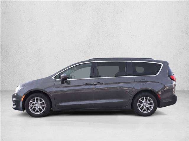 Used 2021 Chrysler Voyager Lxi FWD image 4