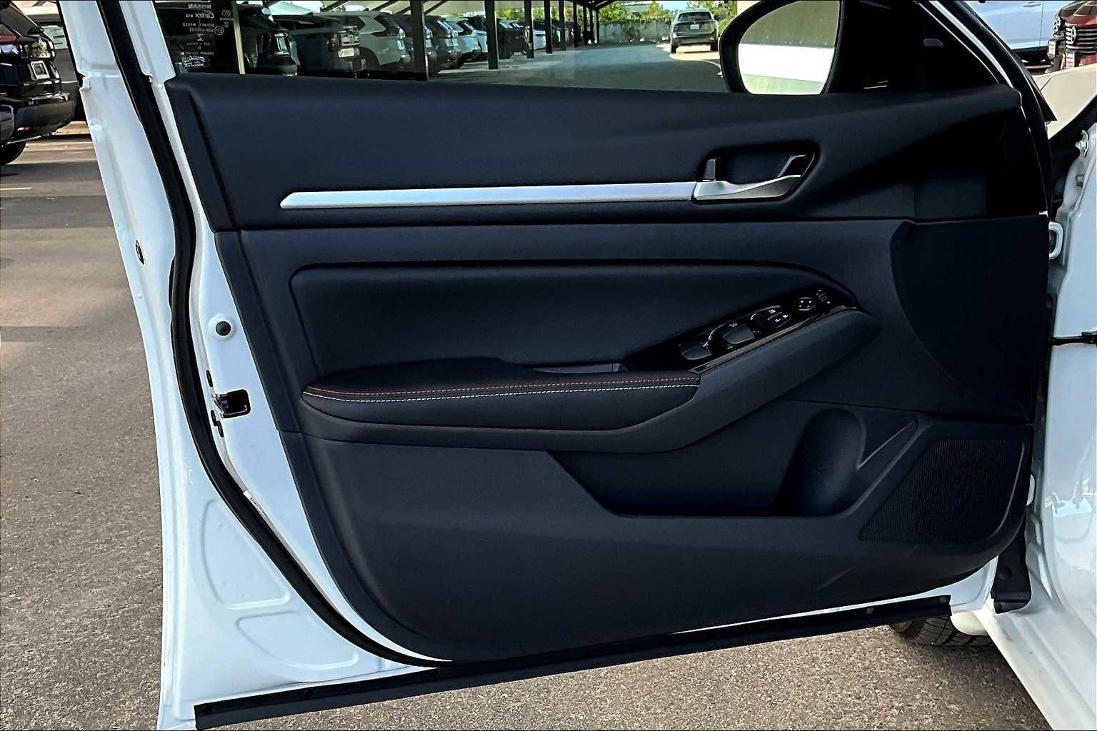 New 2025 Nissan Altima 2.5 SR w/ SR Premium Package image 13