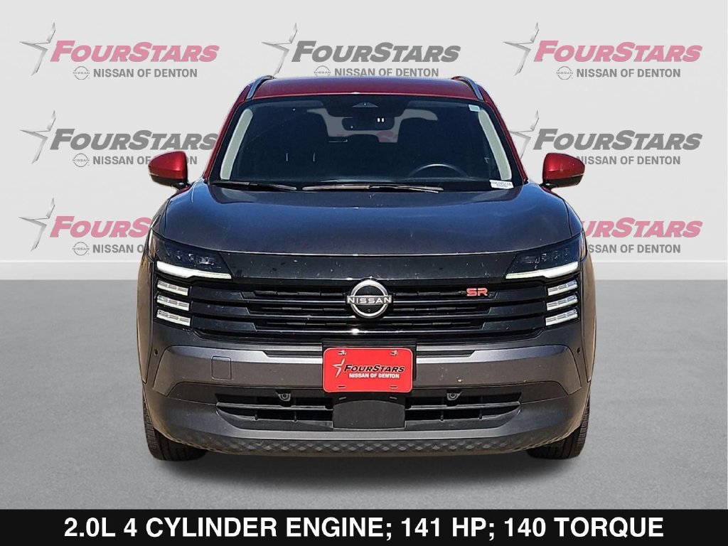Used 2025 Nissan Kicks SR w/ Illumination Package FWD image 10