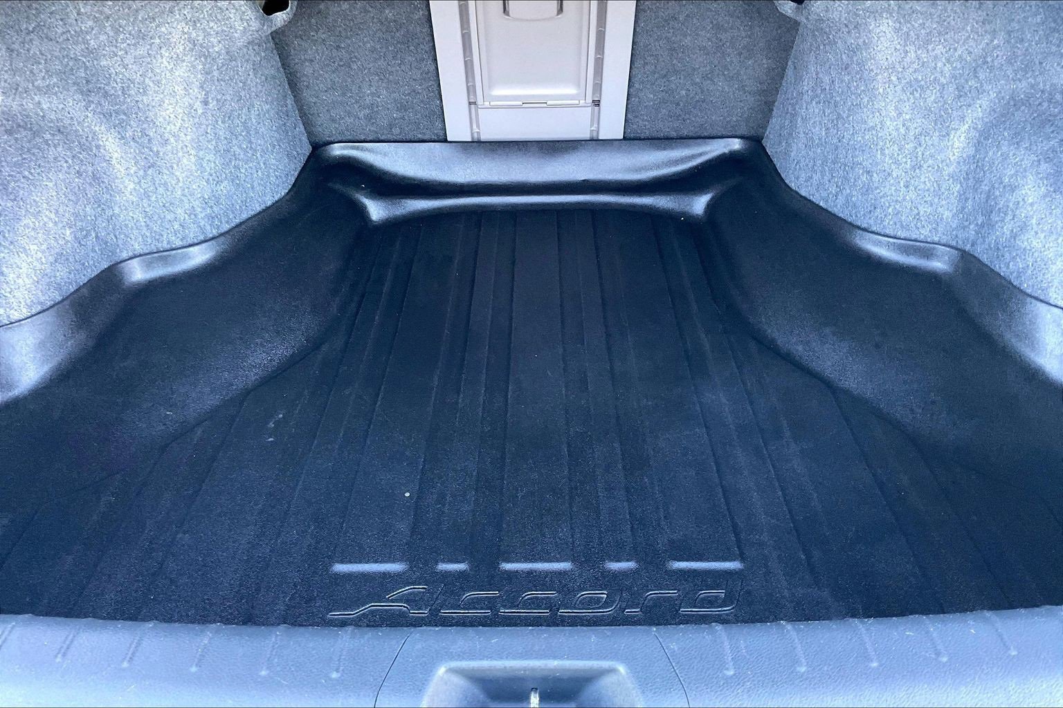 Used 2012 Honda Accord EX-L image 24