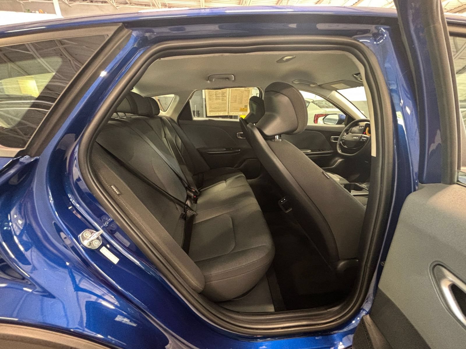 Used 2025 Kia K4 FWD image 36