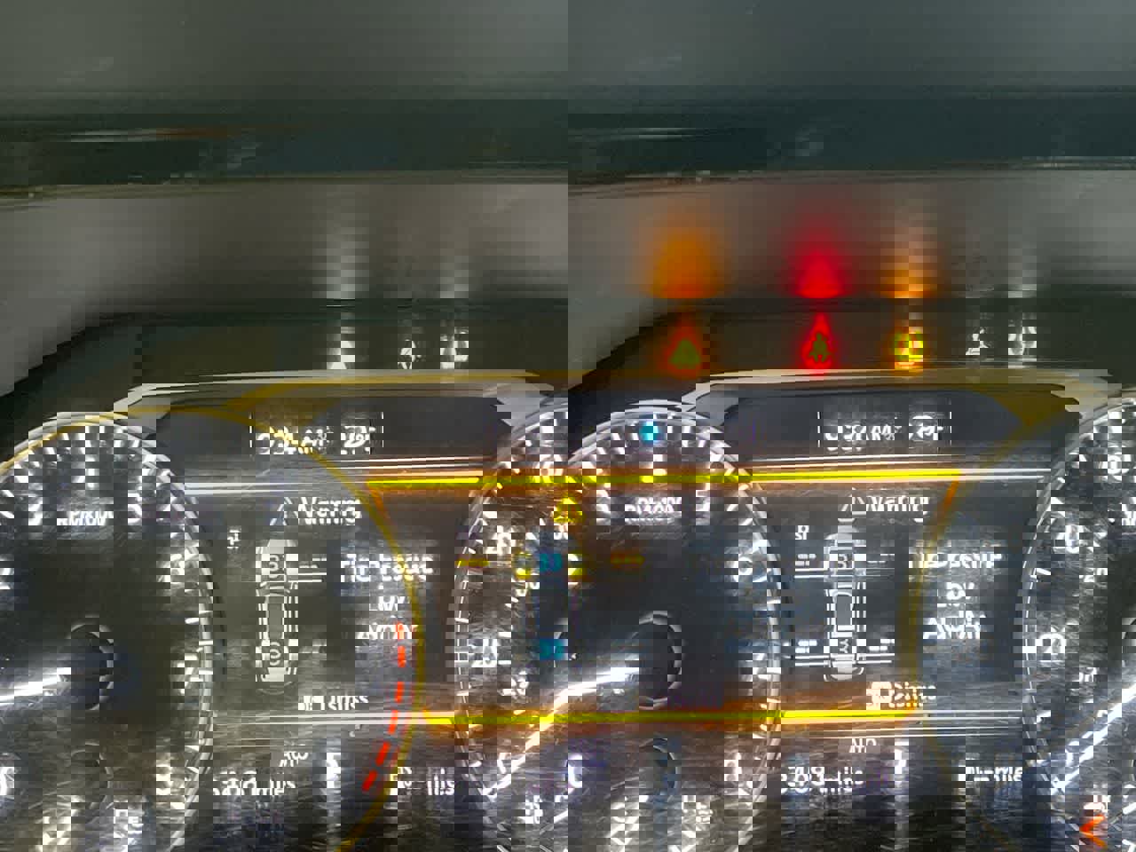 Used 2022 Nissan Pathfinder SV image 15